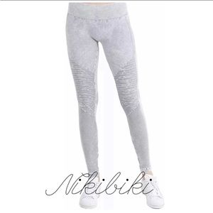 Nikibiki seamless Moto style leggings NWOT